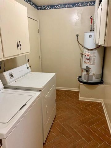 16215 Rill Lane, Houston, TX 77062