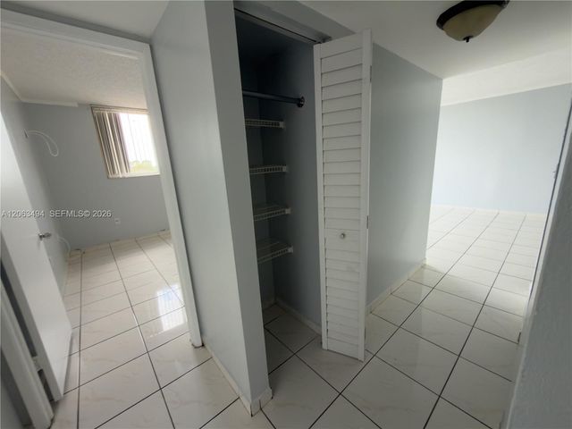 8231 NW 8th St 2-504, Miami, FL 33126