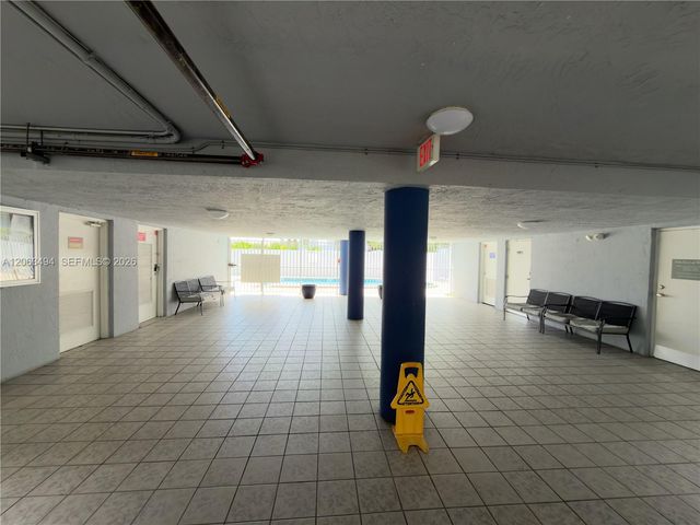 8231 NW 8th St 2-504, Miami, FL 33126
