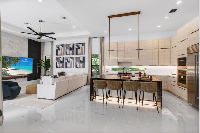 8769 Sydney Harbor Circle, Delray Beach, FL 33446