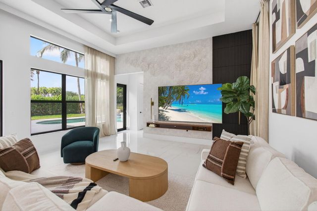 8769 Sydney Harbor Circle, Delray Beach, FL 33446