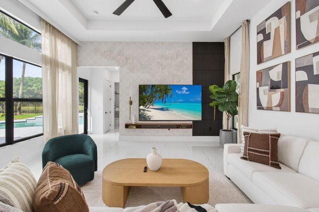 8769 Sydney Harbor Circle, Delray Beach, FL 33446