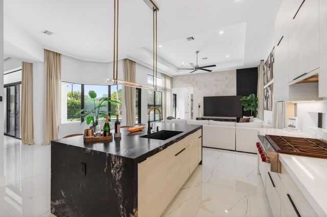 8769 Sydney Harbor Circle, Delray Beach, FL 33446