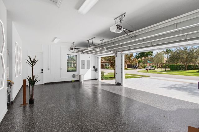 8769 Sydney Harbor Circle, Delray Beach, FL 33446