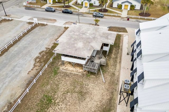 123 Yaupon Ave., Murrells Inlet, SC 29576