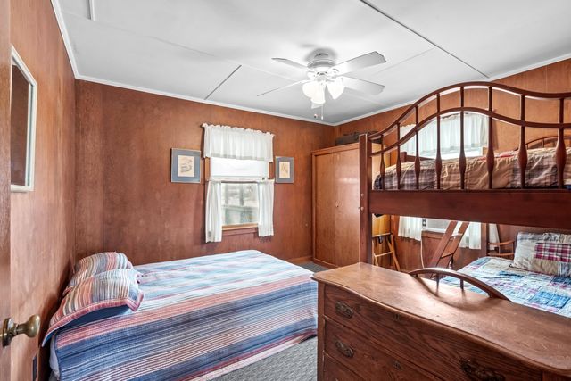 123 Yaupon Ave., Murrells Inlet, SC 29576