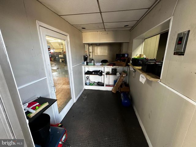 1082 DEKALB ST, Bridgeport, PA 19405