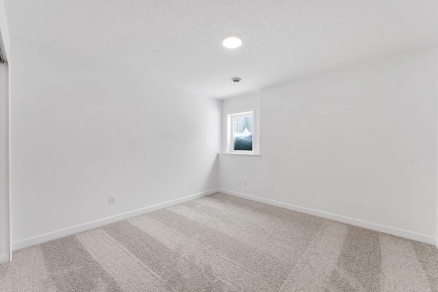 851 Londonderry Lane NW, Rochester, MN 55901