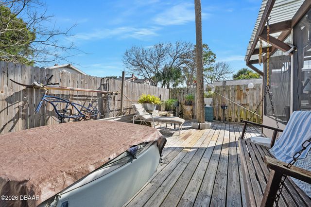 135 S Hollywood Avenue, Daytona Beach, FL 32118