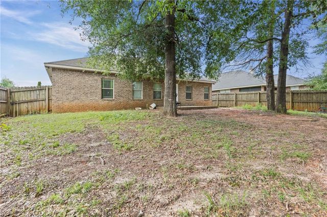 2237 Farrington Loop E, Semmes, AL 36575