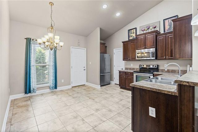 2237 Farrington Loop E, Semmes, AL 36575