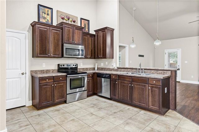 2237 Farrington Loop E, Semmes, AL 36575