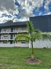 8000 Fairview Dr 306, Tamarac, FL 33321