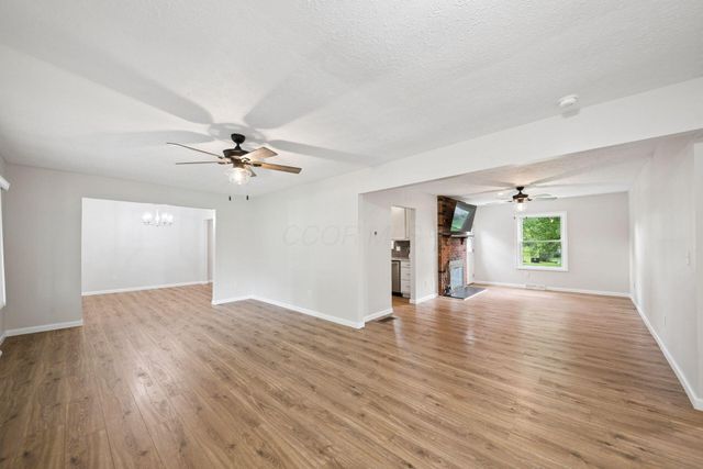 417 Forward Pass Road SW, Pataskala, OH 43062