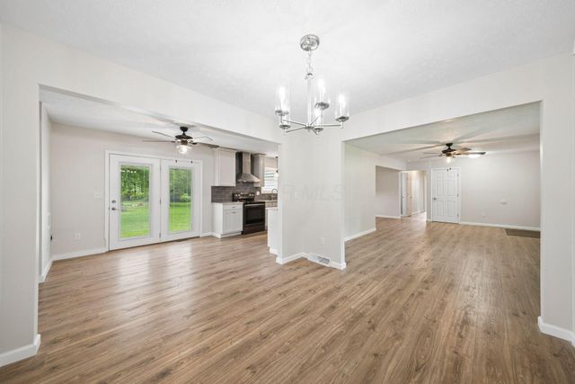 417 Forward Pass Road SW, Pataskala, OH 43062