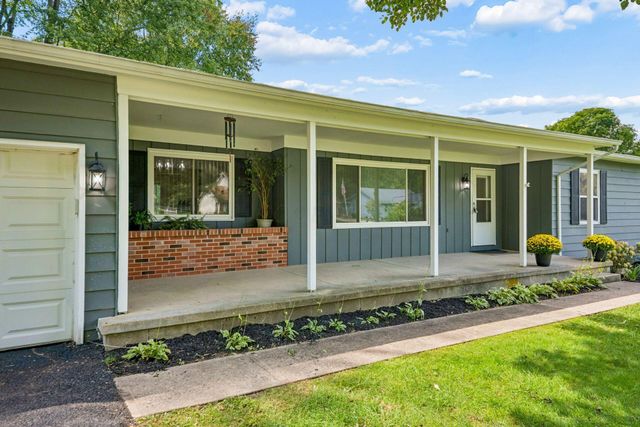 417 Forward Pass Road SW, Pataskala, OH 43062