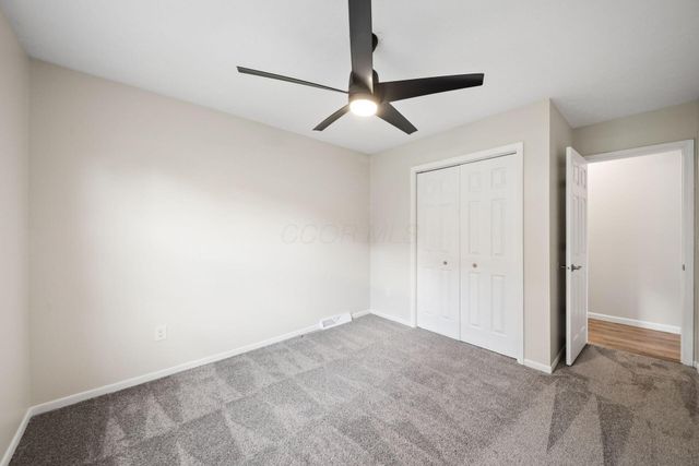 417 Forward Pass Road SW, Pataskala, OH 43062