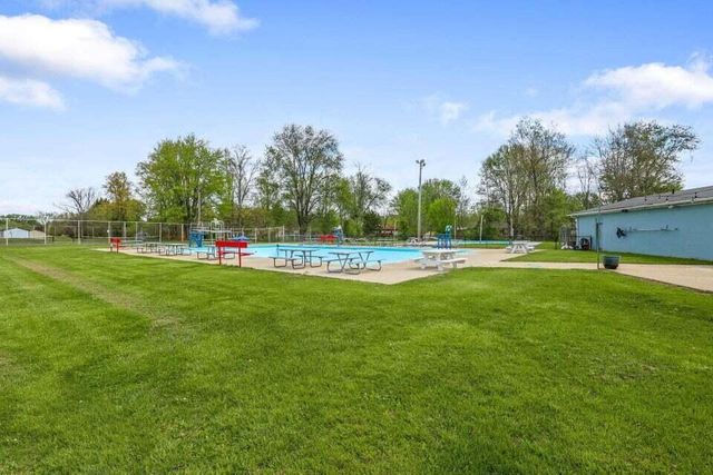 417 Forward Pass Road SW, Pataskala, OH 43062