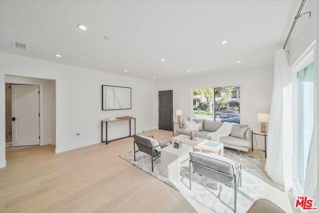 2021 Idaho Avenue, Santa Monica, CA 90403