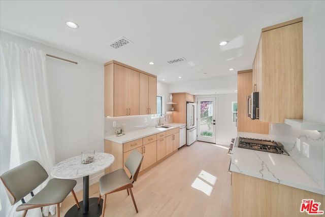 2021 Idaho Avenue, Santa Monica, CA 90403