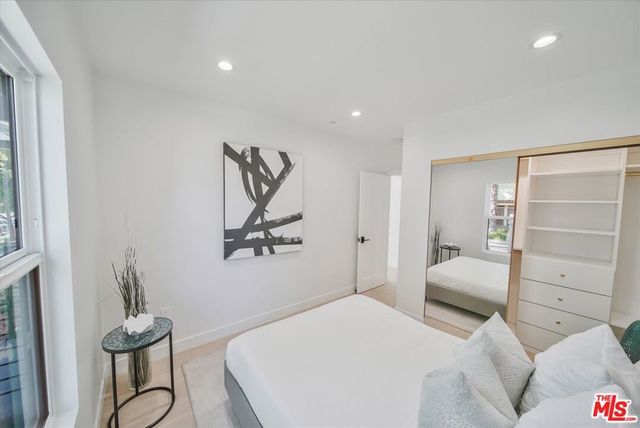 2021 Idaho Avenue, Santa Monica, CA 90403