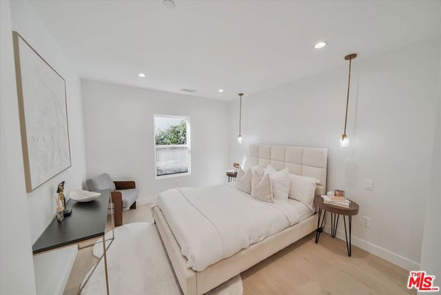 2021 Idaho Avenue, Santa Monica, CA 90403