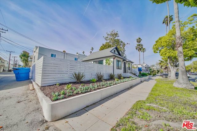 2021 Idaho Avenue, Santa Monica, CA 90403