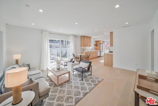 2021 Idaho Avenue, Santa Monica, CA 90403