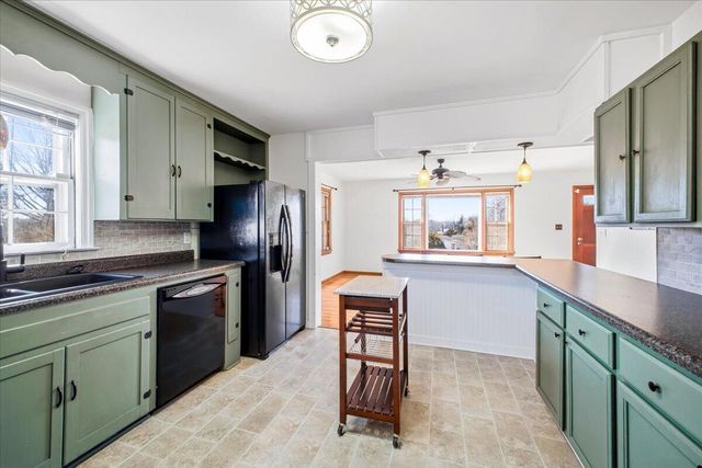 7937 Enon DR, Roanoke, VA 24019