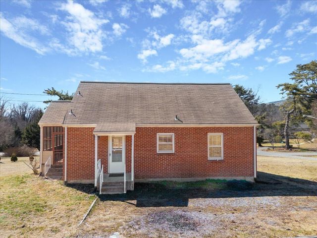 7937 Enon DR, Roanoke, VA 24019