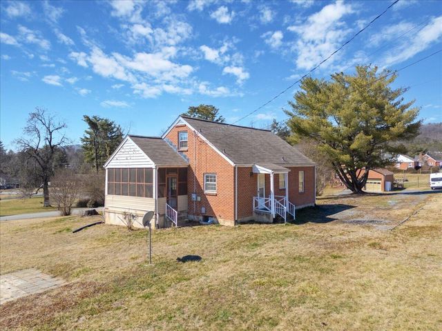 7937 Enon DR, Roanoke, VA 24019