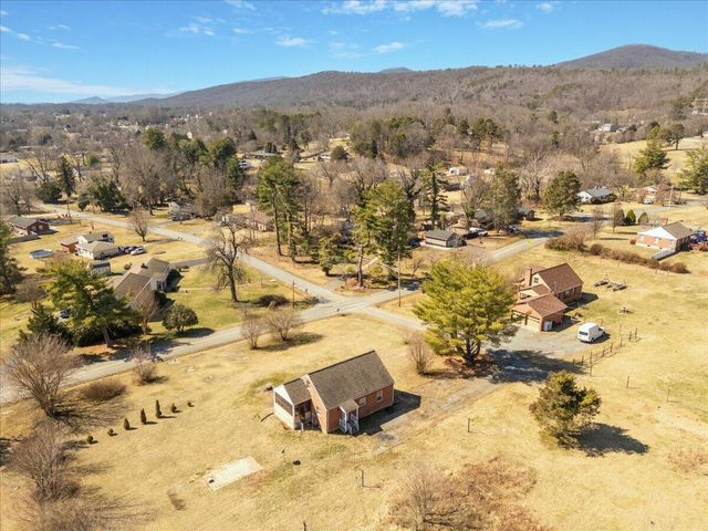 7937 Enon DR, Roanoke, VA 24019