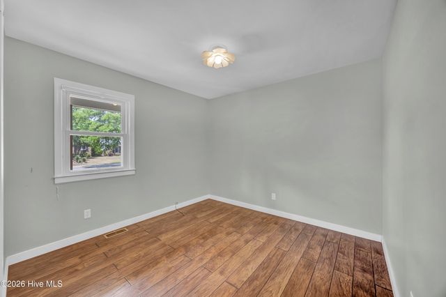 64 Northwood Drive, Wilmington, NC 28405