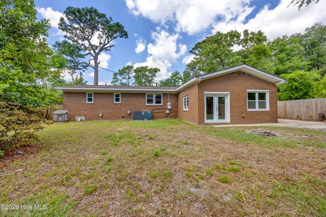64 Northwood Drive, Wilmington, NC 28405