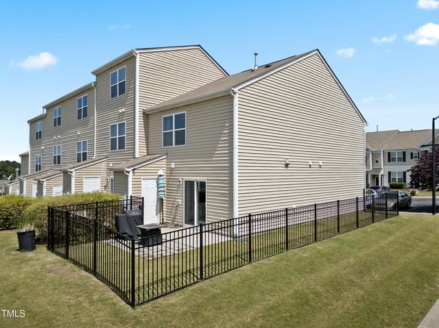 100 Stratford Lakes Drive Unit 361, Durham, NC 27713