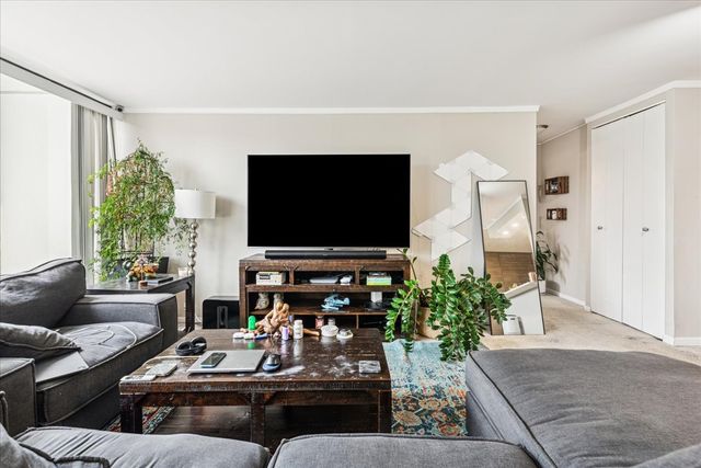 5445 N Sheridan Road 306, Chicago, IL 60640