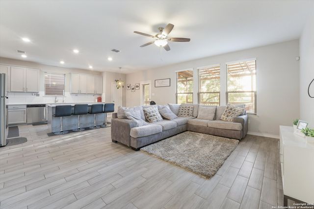 1623 Iron Creek, San Antonio, TX 78245