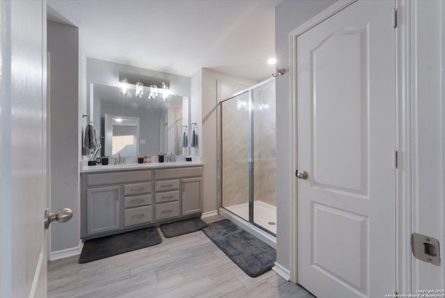 1623 Iron Creek, San Antonio, TX 78245