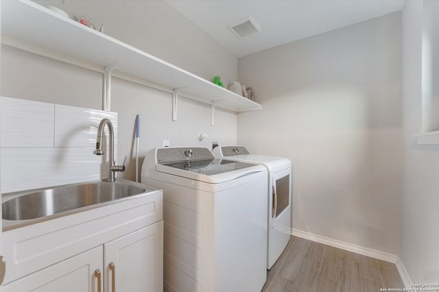 1623 Iron Creek, San Antonio, TX 78245