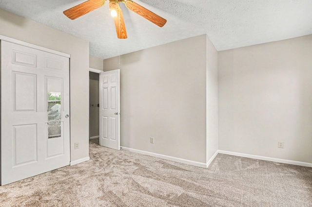 2 Sassafrass Lane, Florence, KY 41042