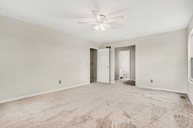 2 Sassafrass Lane, Florence, KY 41042