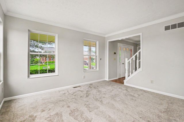 2 Sassafrass Lane, Florence, KY 41042