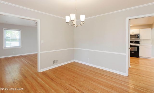 9706 Lanesboro Way, Louisville, KY 40242