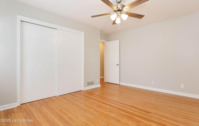 9706 Lanesboro Way, Louisville, KY 40242