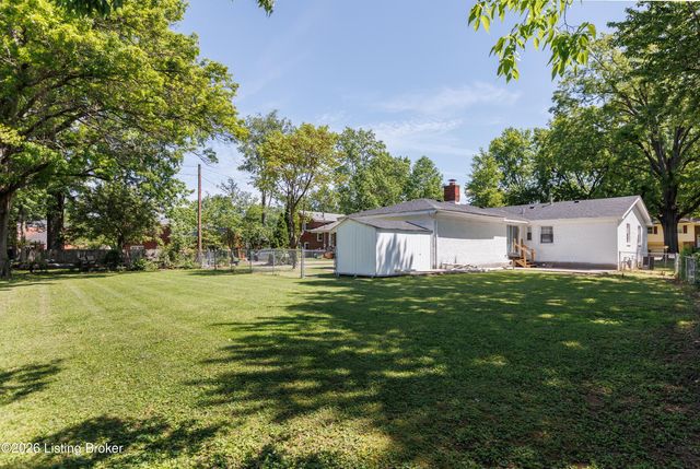 9706 Lanesboro Way, Louisville, KY 40242