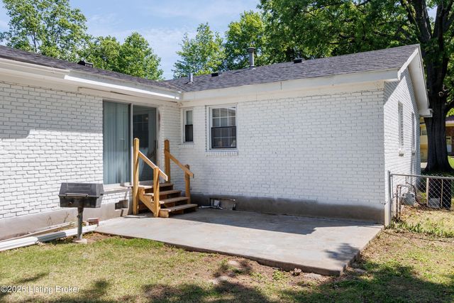 9706 Lanesboro Way, Louisville, KY 40242