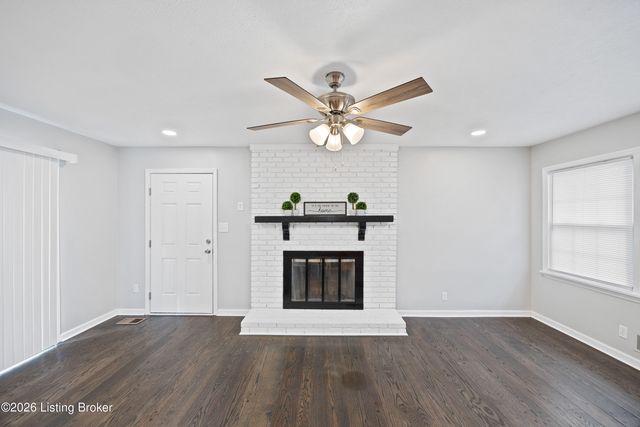 9706 Lanesboro Way, Louisville, KY 40242