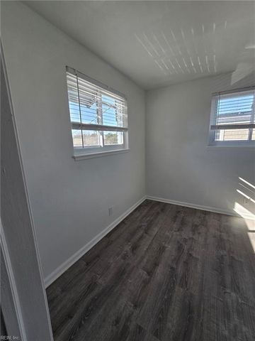 1026 Little Bay Ave Apt 3, Norfolk, VA 23503