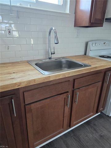 1026 Little Bay Ave Apt 3, Norfolk, VA 23503