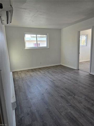 1026 Little Bay Ave Apt 3, Norfolk, VA 23503